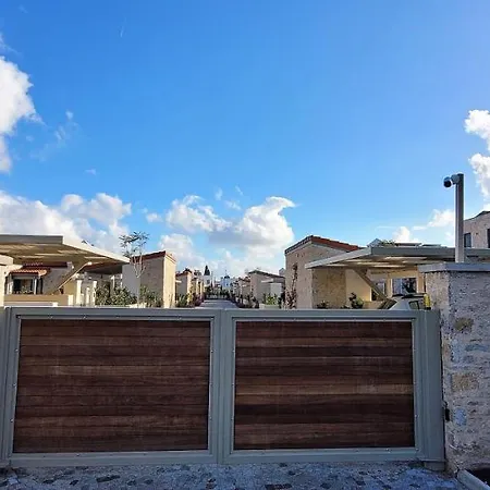 Вилла Ortakent Luxury Private With Pool *